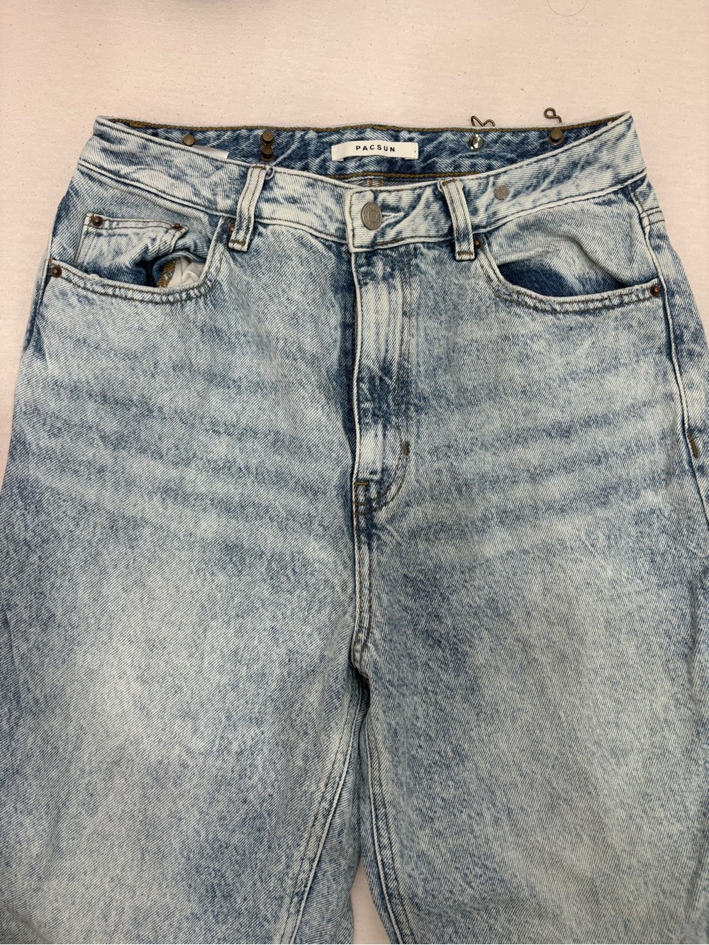 PacSun Light Blue Washed Denim Mom Jeans